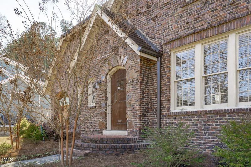 1435 Acadia St, Durham, NC 27701