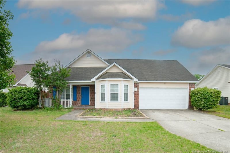 1435 Oldstead Dr, Fayetteville, NC 28306