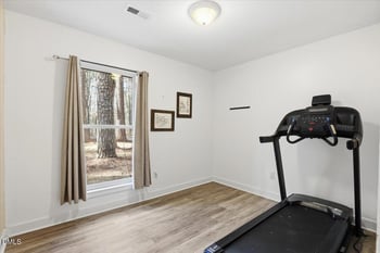 1435 Pineridge Dr, Greenville, NC 27834