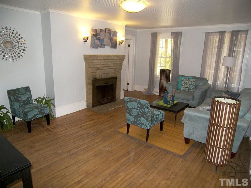 1435 Us 15 501, Chapel Hill, NC 27517