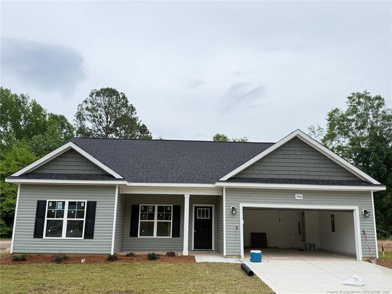 1436 Pamalee Dr, Fayetteville, NC 28303
