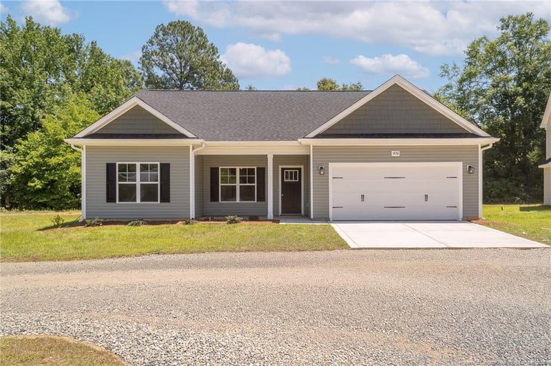 1436 Pamalee Dr, Fayetteville, NC 28303