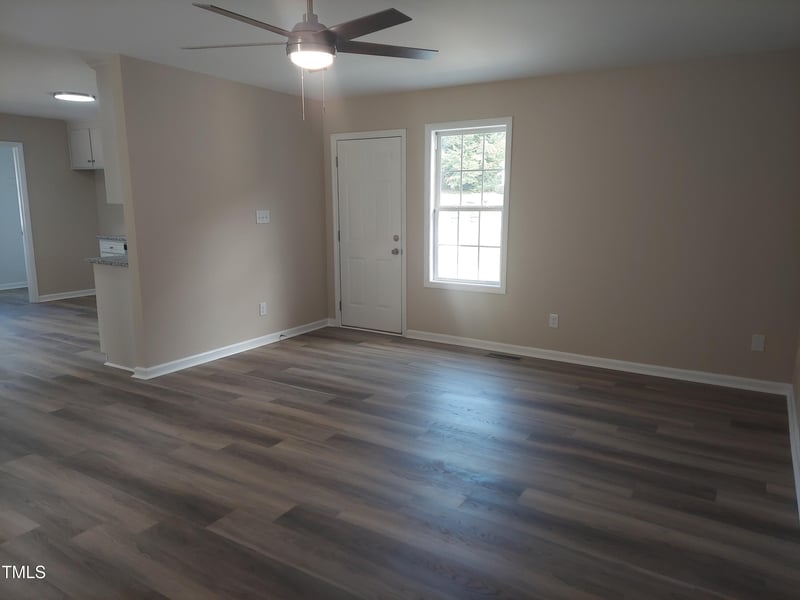 1436 Smokey Mountain Dr, Zebulon, NC 27597