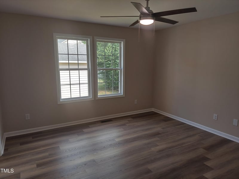 1436 Smokey Mountain Dr, Zebulon, NC 27597