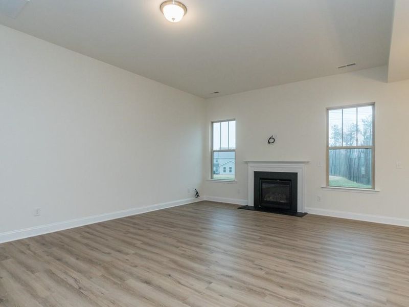 1436 Weavers Trace Dr, Zebulon, NC 27597