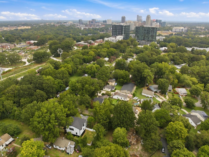 1437 Curfman St, Raleigh, NC 27603
