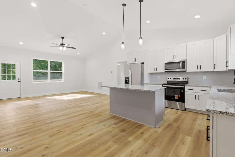 1437 Duggins Dr, Burlington, NC 27217