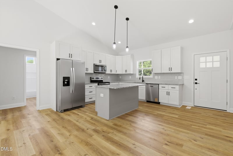 1437 Duggins Dr, Burlington, NC 27217