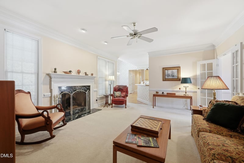 1437 Kinsdale Dr, Raleigh, NC 27615