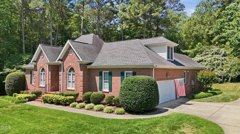 1437 Kinsdale Dr, Raleigh, NC 27615