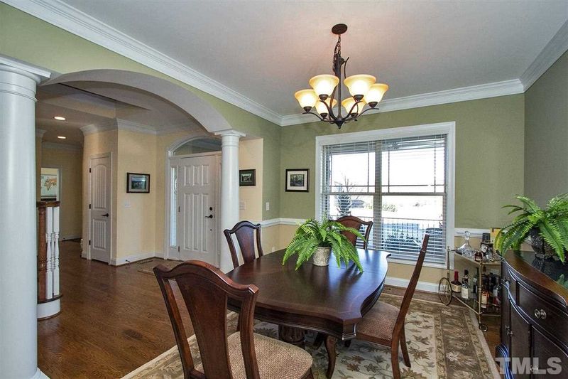 1437 Lily Creek Dr, Cary, NC 27518