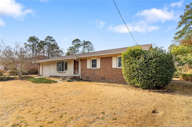 1438 Berriedale Dr, Fayetteville, NC 28304