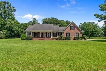 1438 Division Pl, Fayetteville, NC 28312