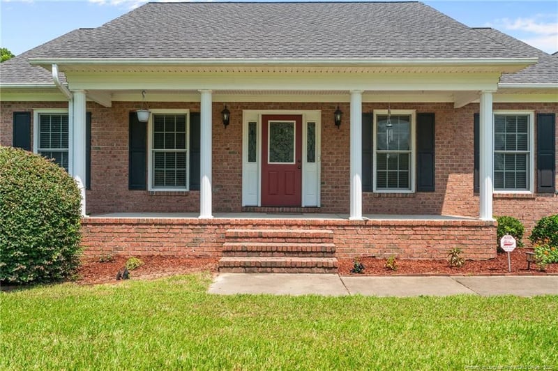 1438 Division Pl, Fayetteville, NC 28312