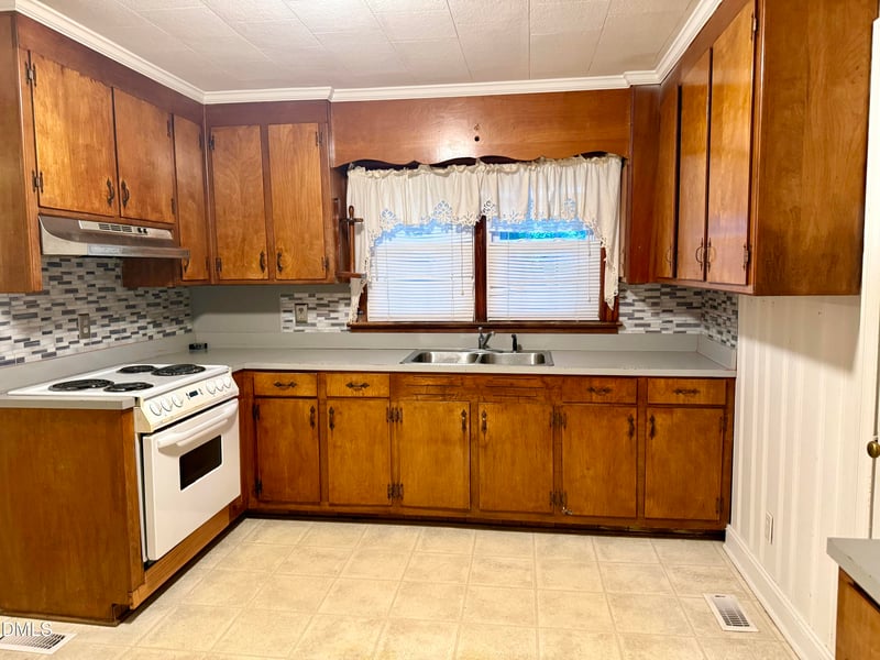 1439 Hill Rd, Smithfield, NC 27577