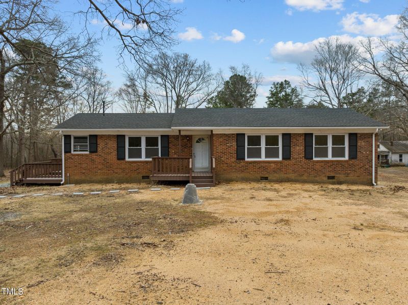 1439 White Dr, Snow Camp, NC 27349
