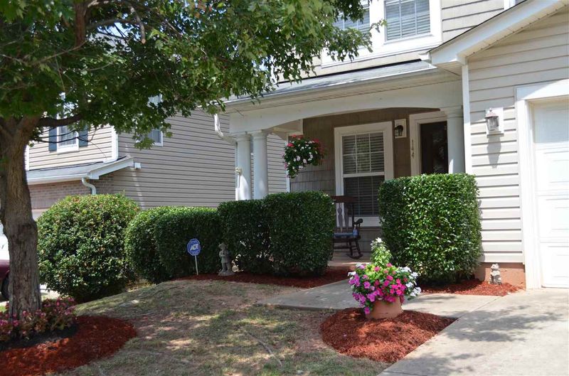 144 Georgetowne Dr, Clayton, NC 27520