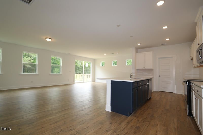 144 Golfview Ave, Benson, NC 27504
