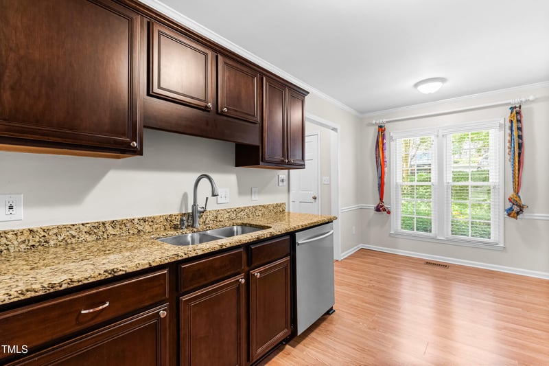 144 Greenmont Ln, Cary, NC 27511