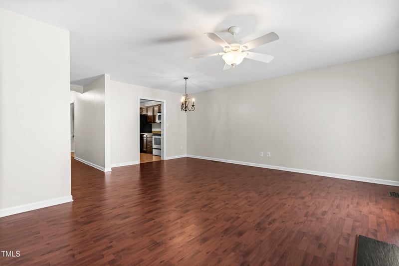 144 Greenmont Ln, Cary, NC 27511