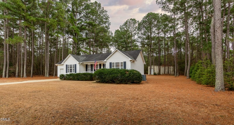 144 Jason Dr, Four Oaks, NC 27524