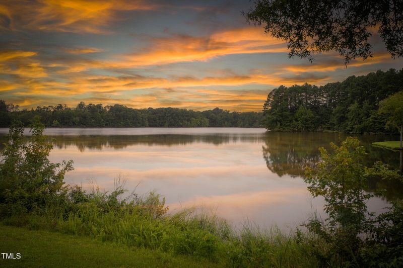 144 Lake Cammack Ct, Burlington, NC 27217