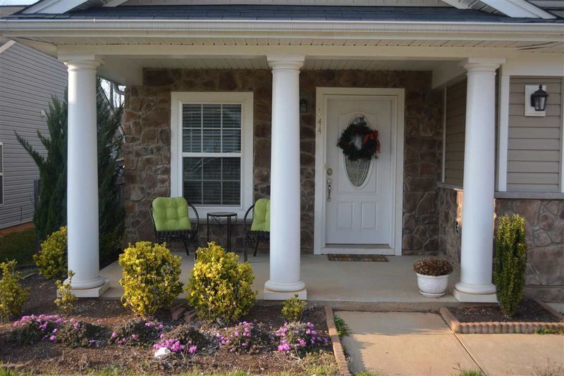 144 Norwich Dr, Clayton, NC 27520