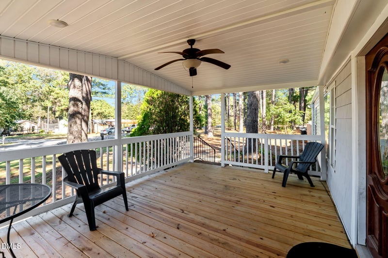 144 Old Yogi Ln, Clayton, NC 27520