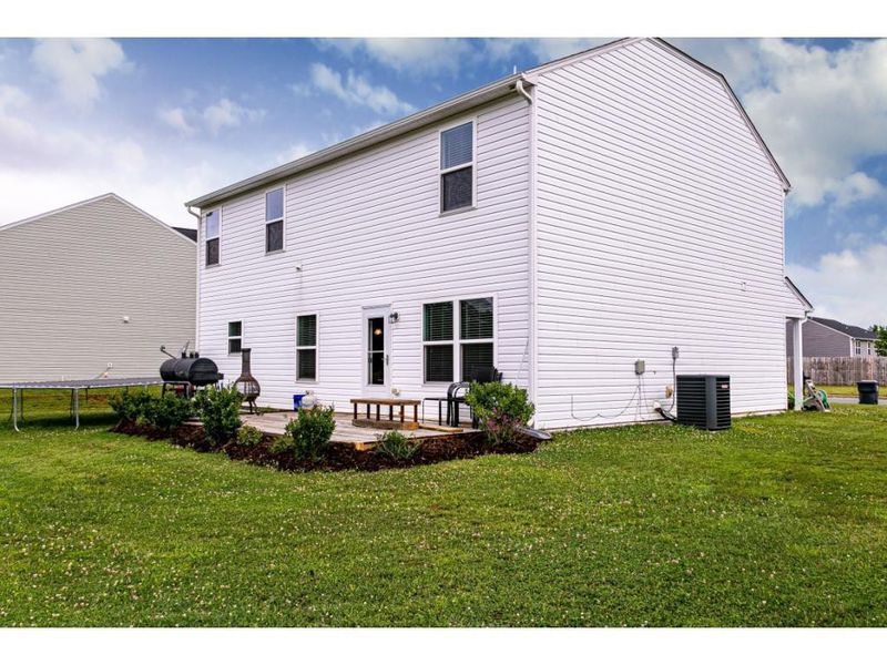 144 Thistle Downs Dr, Burlington, NC 27215