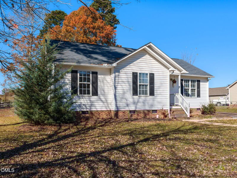 144 Yellow Stone Ln, Smithfield, NC 27577