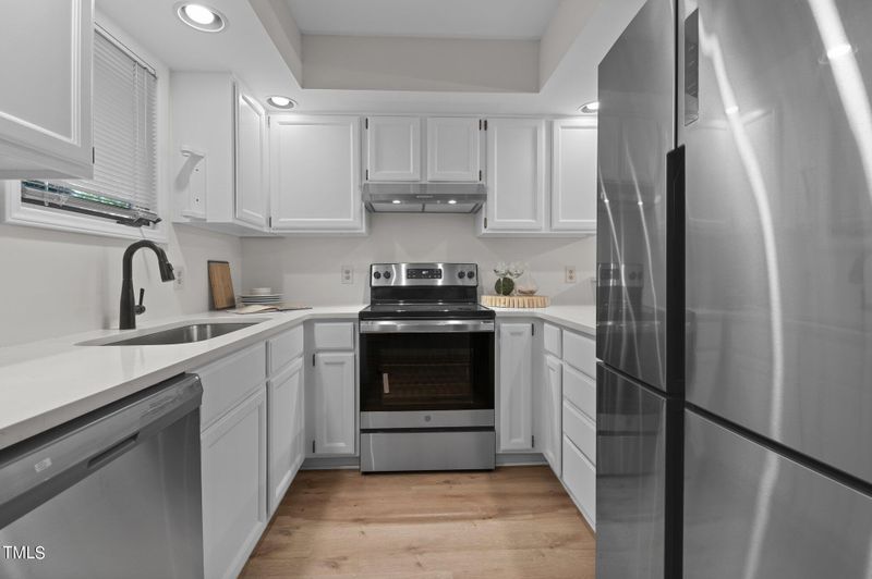 1440 Barton Place Dr, Raleigh, NC 27608