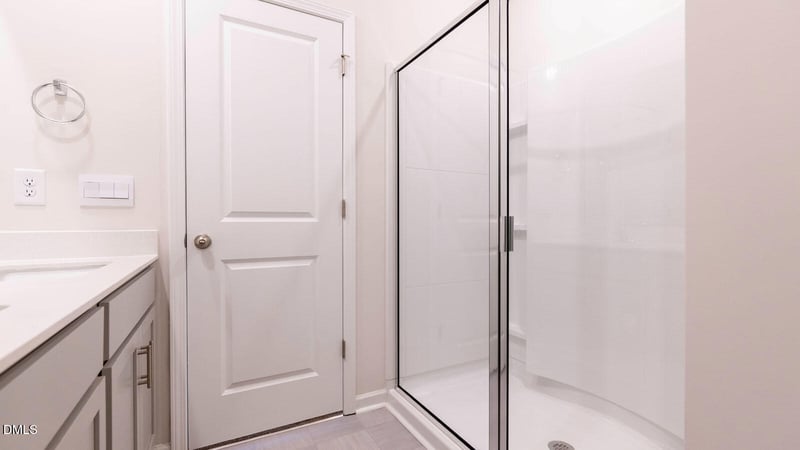 1440 Carisbrooke Dr, Mebane, NC 27302