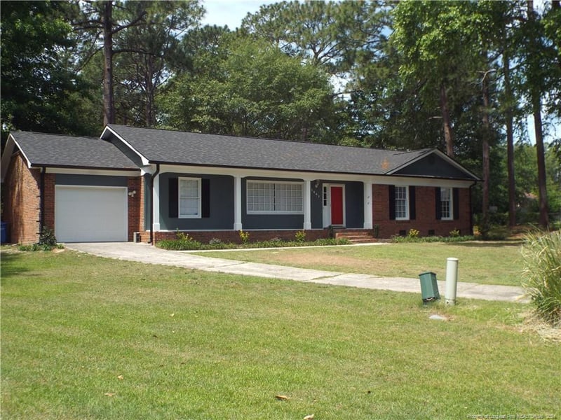 1441 Carnsmore Dr, Fayetteville, NC 28304