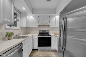 1442 Barton Place Dr, Raleigh, NC 27608