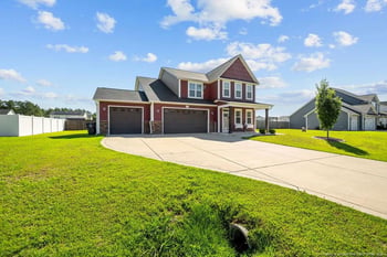 1442 Creekwood Rd, Hope Mills, NC 28348