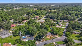1442 Morningside Dr, Burlington, NC 27217