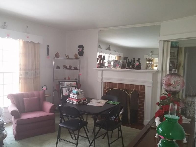 1443 Knollwood Dr, Burlington, NC 27217