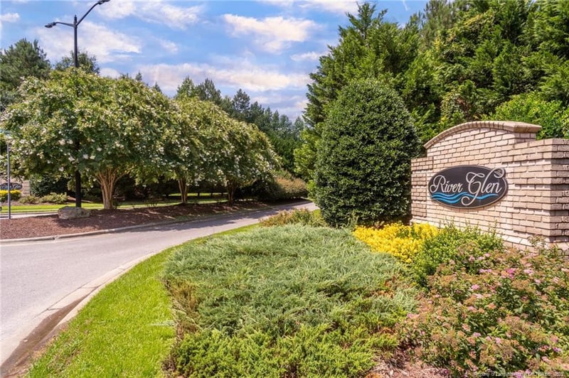 1443 Vandenberg Dr, Fayetteville, NC 28312