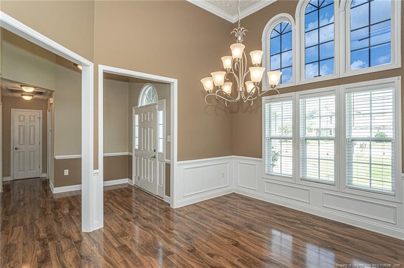 1443 Vandenberg Dr, Fayetteville, NC 28312