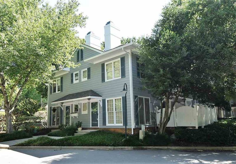 1444 Barton Place Dr, Raleigh, NC 27608