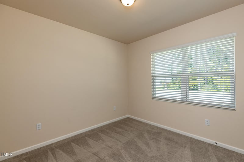1444 Heron Pond St, Raleigh, NC 27604