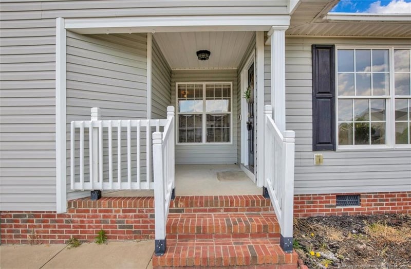 1448 Avoncroft Dr, Hope Mills, NC 28306