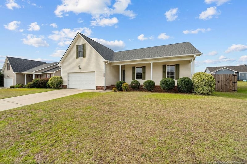 1449 Mingary Ave, Fayetteville, NC 28306