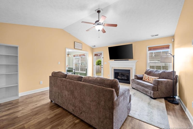 1449 Mingary Ave, Fayetteville, NC 28306