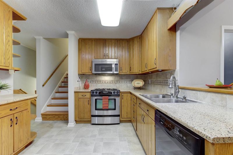 1449 Princess Anne Rd, Raleigh, NC 27607