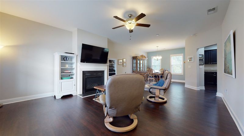 145 Ambergate Dr, Youngsville, NC 27596