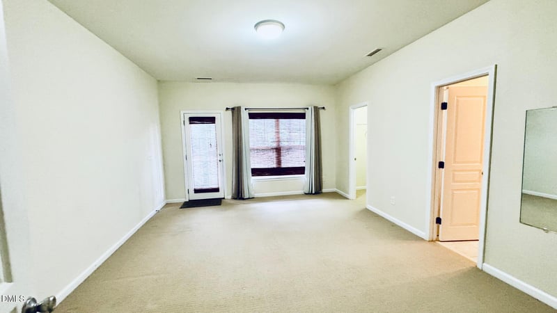 145 Braeside Ct, Cary, NC 27519