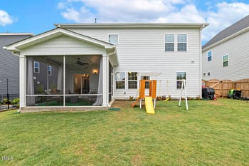 145 Cassada Ct, Holly Springs, NC 27540