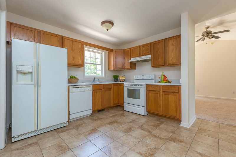 145 Cherrylaurel Dr, Youngsville, NC 27596