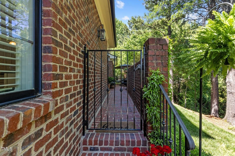 145 Cofield Cir, Durham, NC 27707